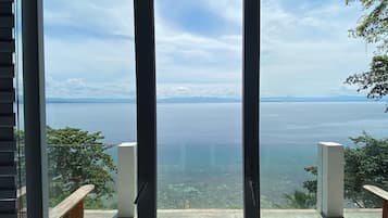 Chambre Familiale, vue mer | Vue sur la plage/lâocĂ©an