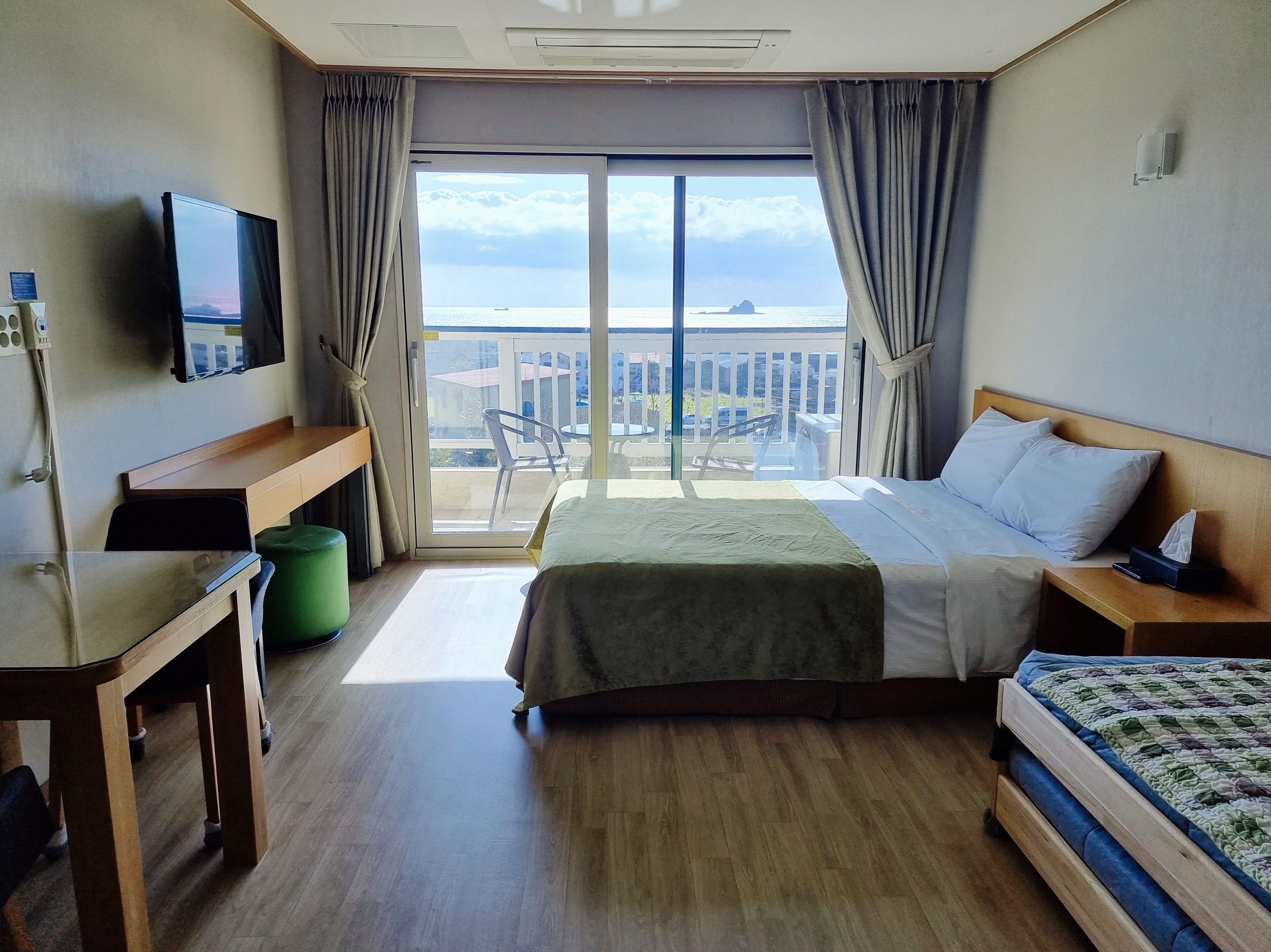 Spa View | Meja kerja, kedap suara, Wi-Fi gratis, dan seprai linen