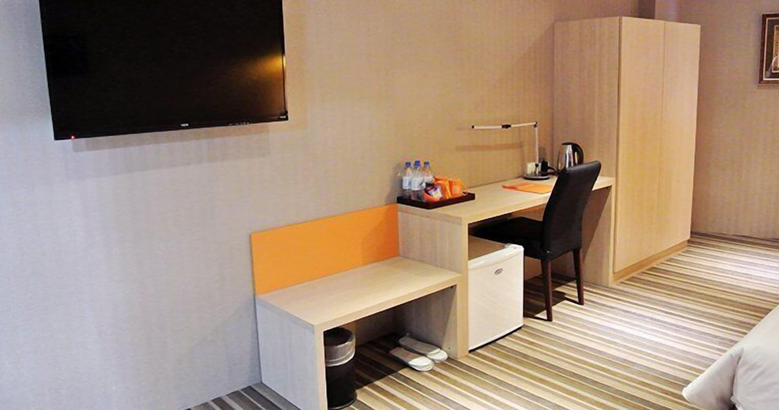 deluxe quadruple room | room amenity