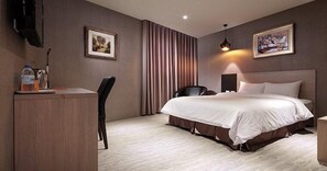 Kamar Double Deluks | Selimut bulu angsa, meja kerja, Wi-Fi gratis, dan seprai linen