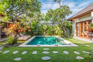 Outdoor pool - Villa Essence (Seminyak)