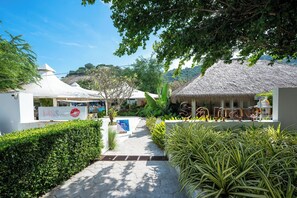 Front of property - Sanae Beach Hua Hin  (Hua Hin)