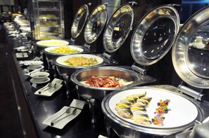 Daily buffet breakfast for a fee - Hotel Tainan (Tainan)