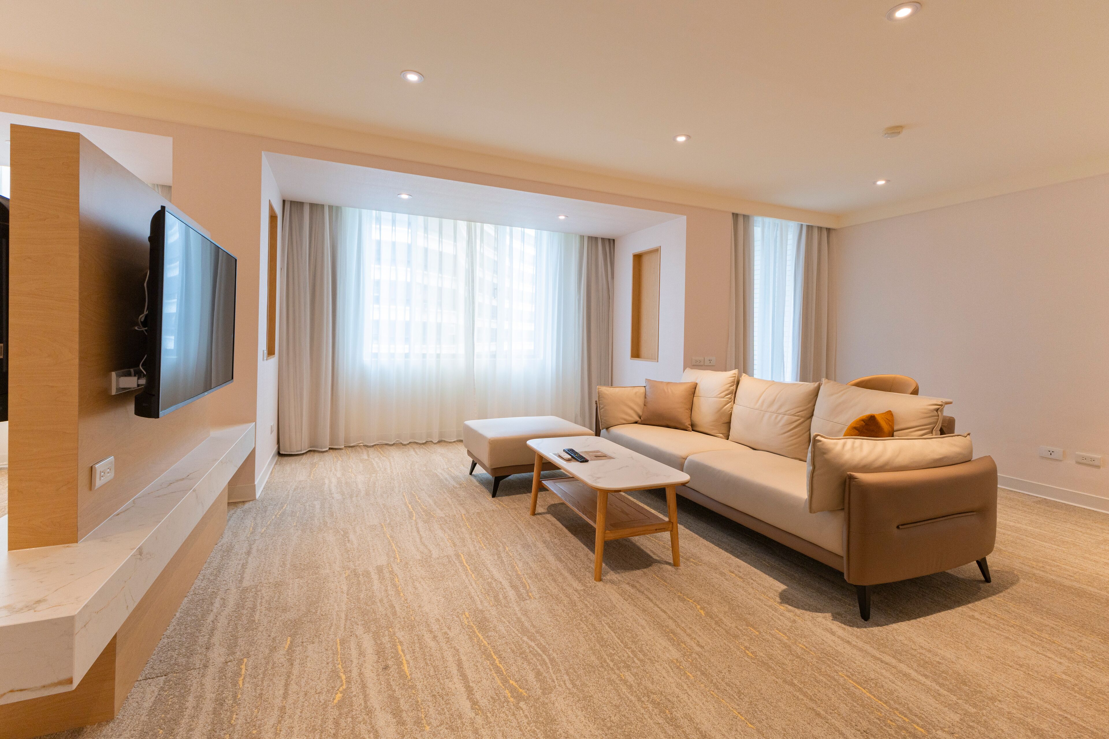 premium suite | 1 bedroom, blackout curtains, free wifi, bed sheets