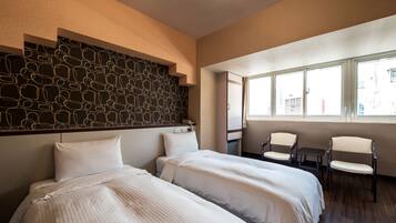 Minibar, desk, blackout drapes, soundproofing