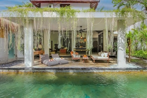 Front of property - Villa Malou (Seminyak)