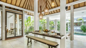 Ảnh chưa phân loại, 5 trong số 57 ảnh, nút