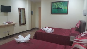 Deluxe Room, 1 Bedroom | Minibar, desk, cribs/infant beds, rollaway beds - FJ Manila Hotel (Daraga)