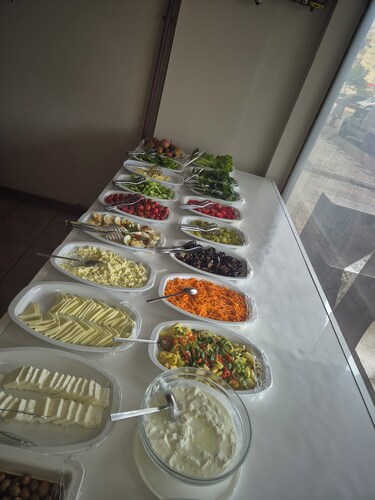 Cihanay Hotel