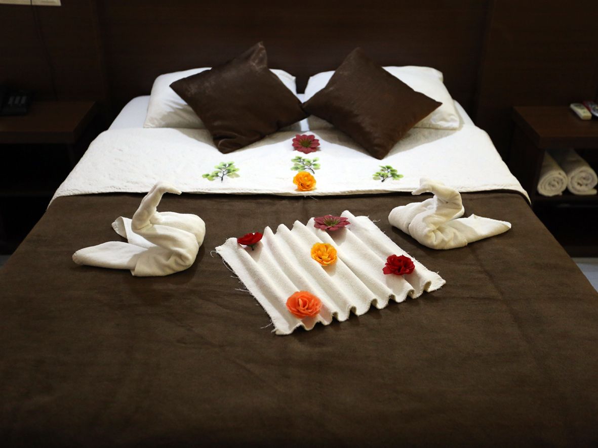 double room | 1 bedroom, minibar, desk, laptop workspace