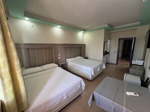 Basic Quadruple Room | Minibar, desk, laptop workspace, free WiFi - Cihanay Hotel (Antalya)