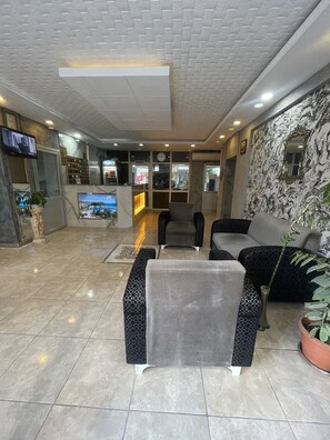 Coin salon dans le hall