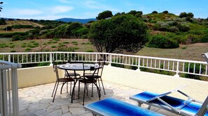 Villa | Terrace/patio - Hôtel Résidence Funtanella (Vico)