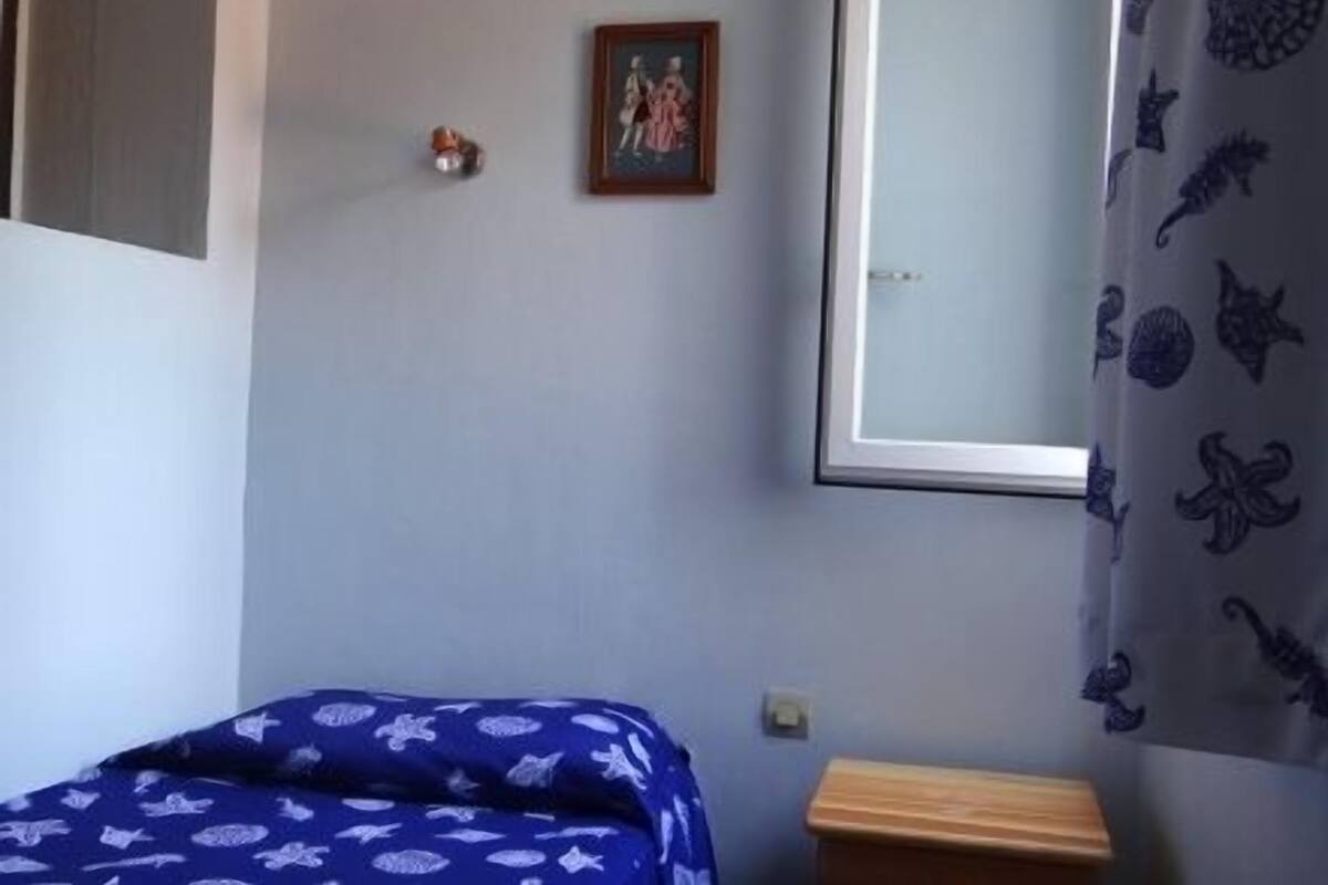 Apartment, 3 Guests | Cribs (free), WiFi (free)