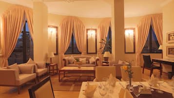 Literie de qualité supérieure, minibar, coffres-forts dans les chambres