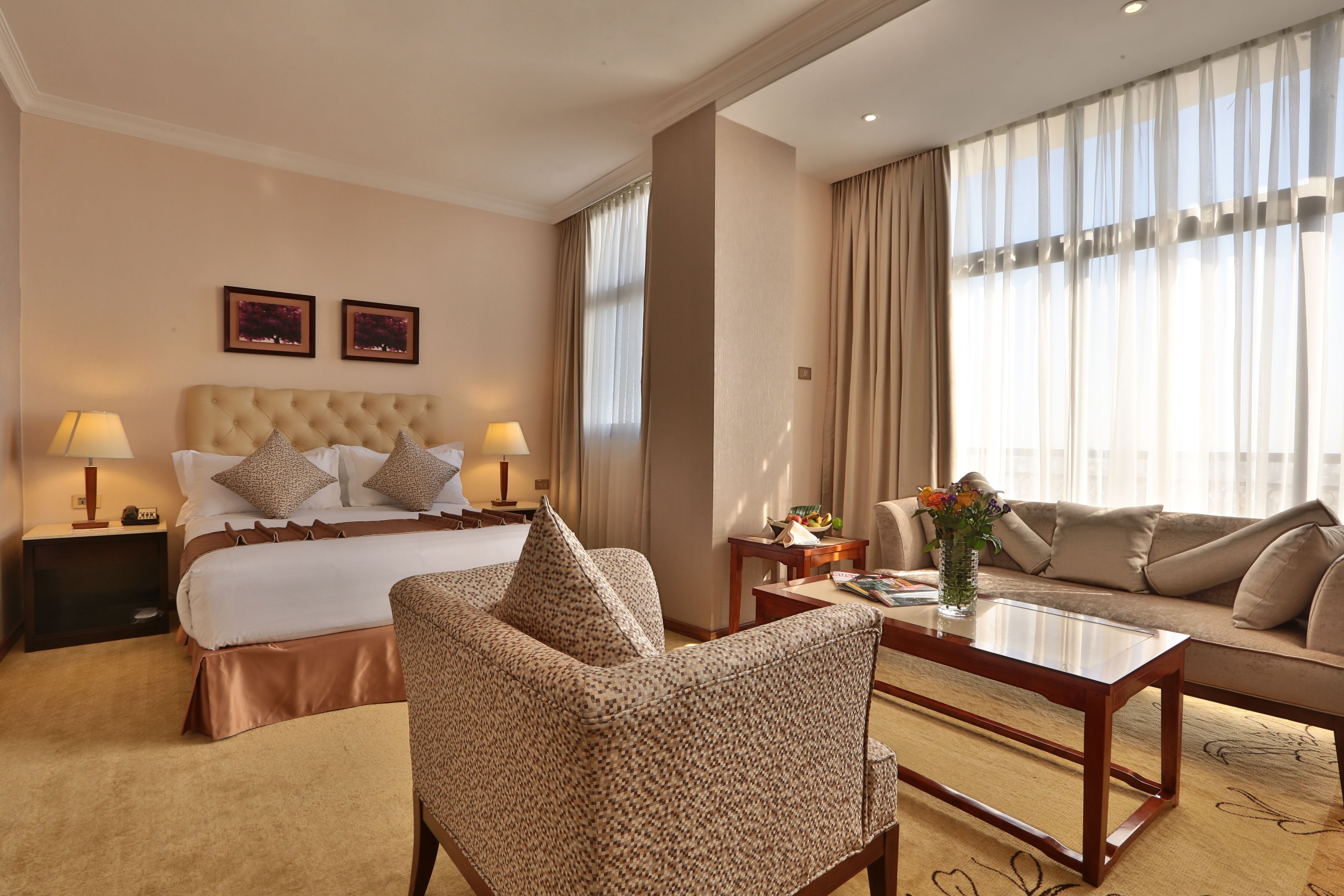 junior suite, city view | premium bedding, minibar, in-room safe, desk