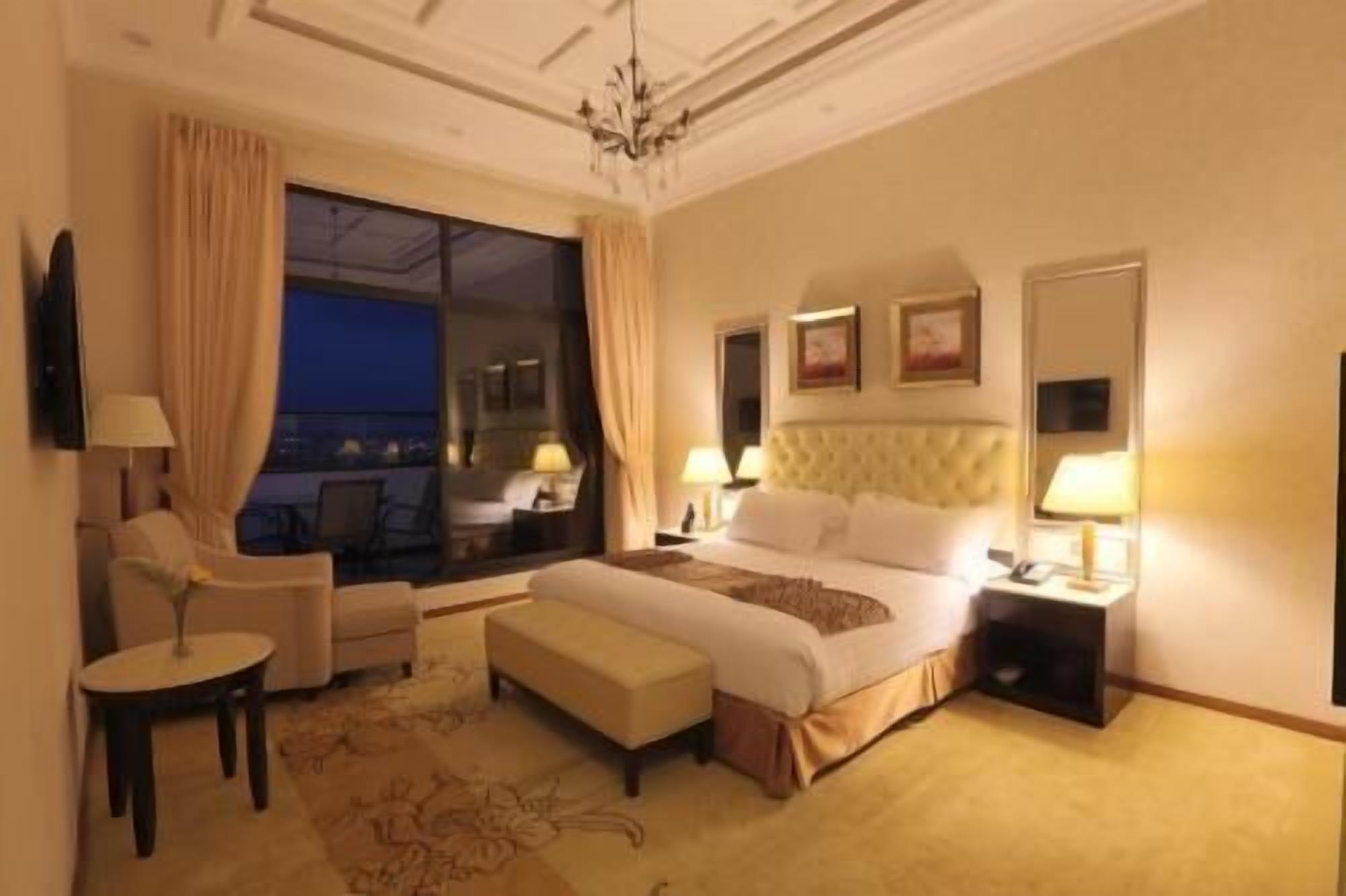 Literie de qualité supérieure, minibar, coffres-forts dans les chambres