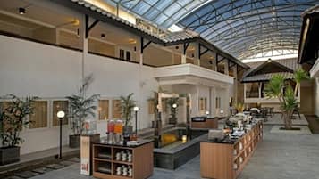 Daily buffet breakfast for a fee