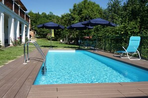 Piscine extérieure (ouverte en saison)