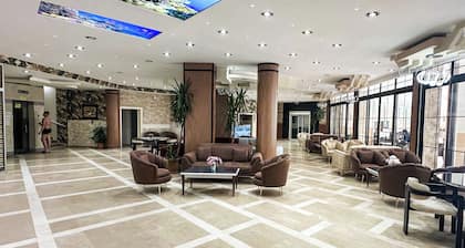 Monte Carlo Hotel - All Inclusive