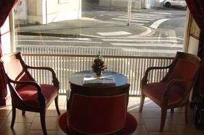 Lobby lounge - Hôtel IENA (Angers)