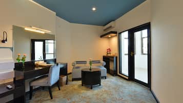 Marvel Deluxe | Minibar, in-room safe, desk, blackout drapes