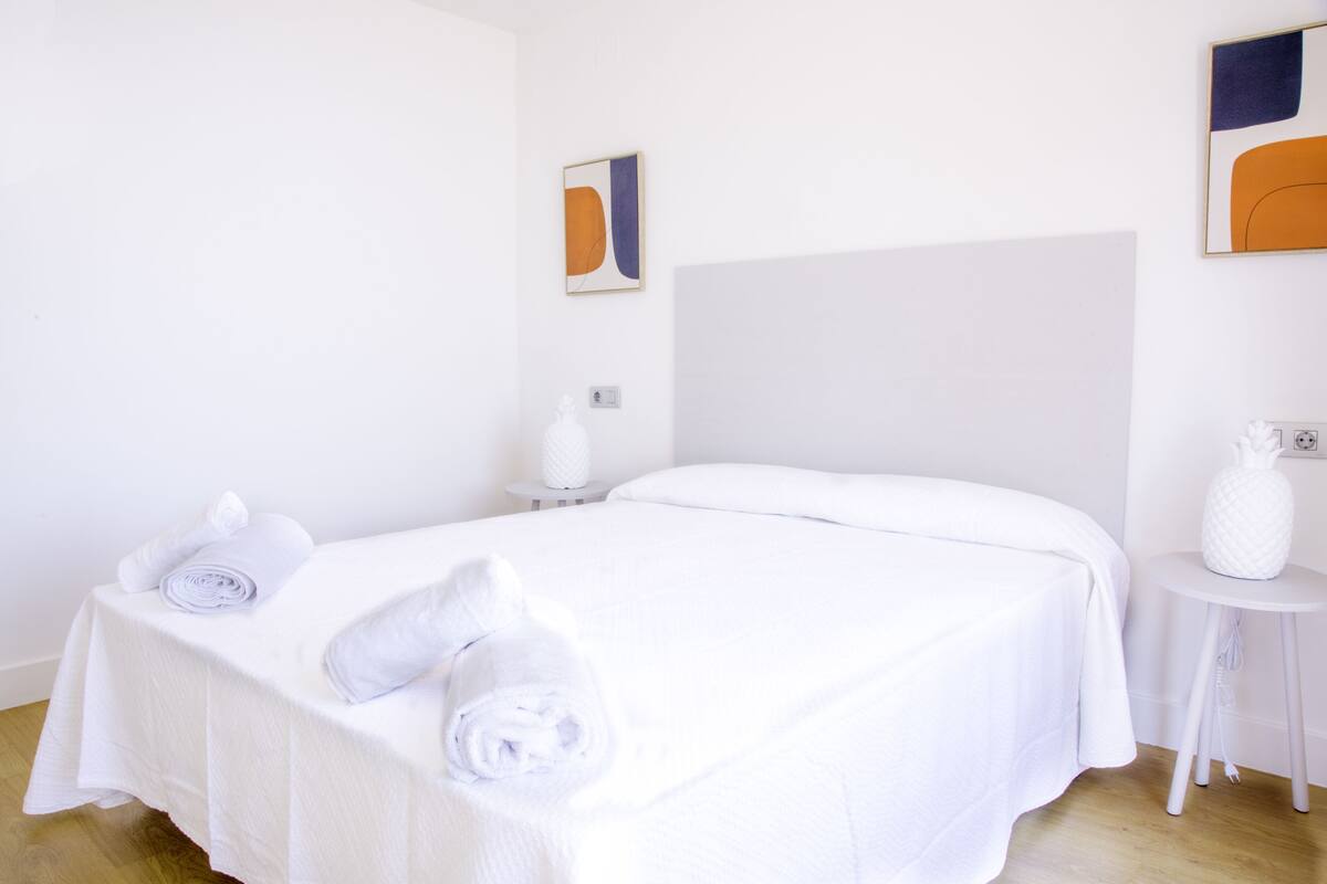 2 Schlafzimmer, Zimmersafe, Verdunkelungsvorhänge, Bügeleisen/Bügelbrett