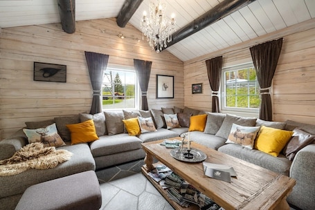 Se sirven almuerzos y cenas. Namsentunet