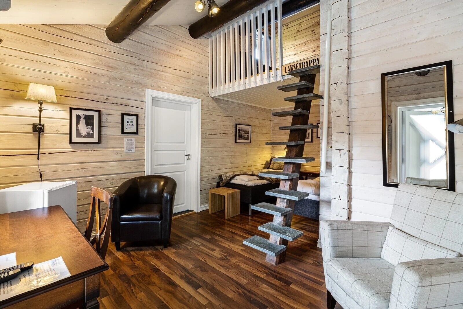 family room (3 or 4 beds) | premium bedding, free wifi, bed sheets