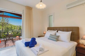 Villa (for six people) | 3 bedrooms, in-room safe, desk, blackout curtains - Seven Springs Villas (Rhodes)