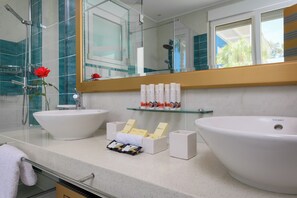 Bathroom - Grande Dame Villa of Rhodes (Rhodes)