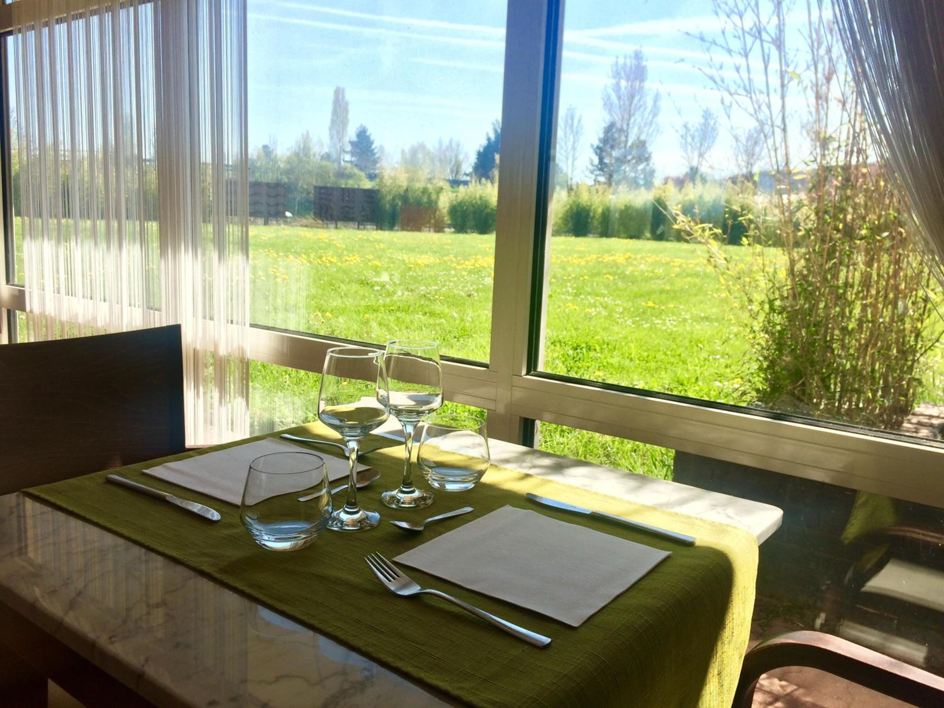 Ze serveren er lunch en diner 