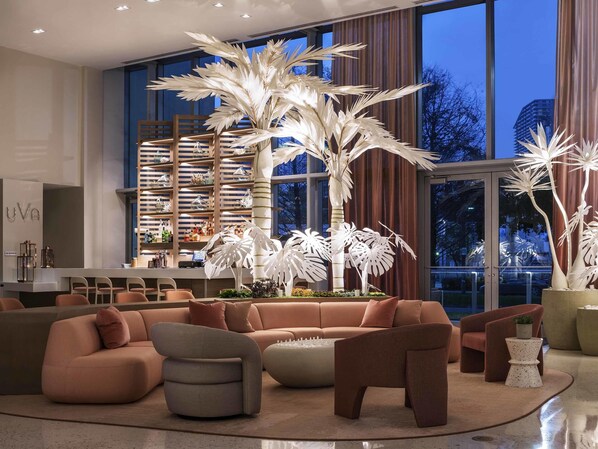 수영장 전망, 매일 오픈