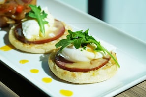 Daily buffet breakfast (USD 32.60 per person)