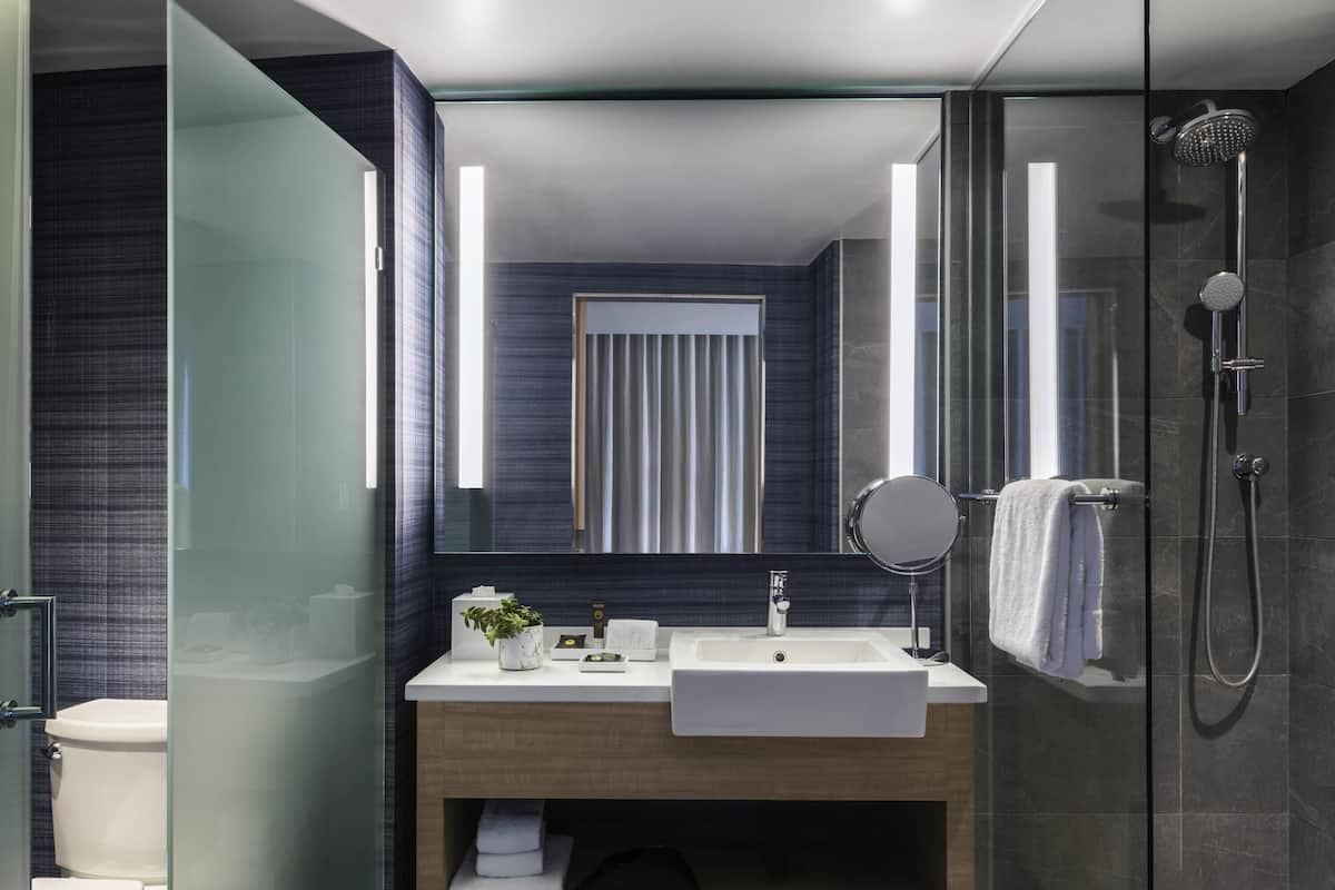1 chambre, literie de qualité, minibar, coffre-fort