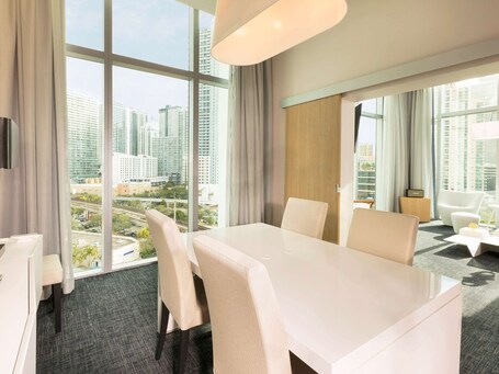 Novotel Miami Brickell - Image 14
