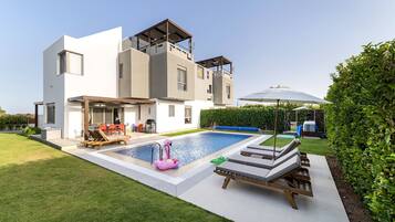 Luxury Villa, 4 Bedrooms, Private Pool, Beachfront (Alex)