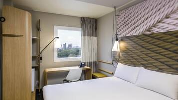 Minibar, in-room safe, desk, free WiFi