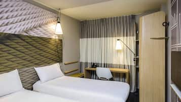 Minibar, in-room safe, desk, free WiFi