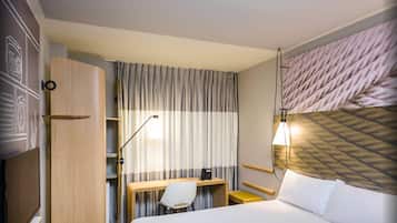 Standard Room, 1 Double Bed with Sofa bed | Minibar, in-room safe, desk, free WiFi