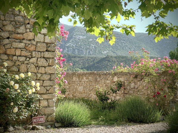 Exterior - Relais de Laval (Caudies-de-Fenouilledes)