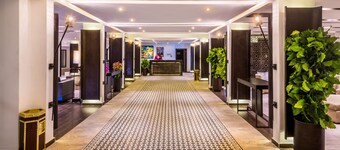 阿萨拉伊诺克少酒店