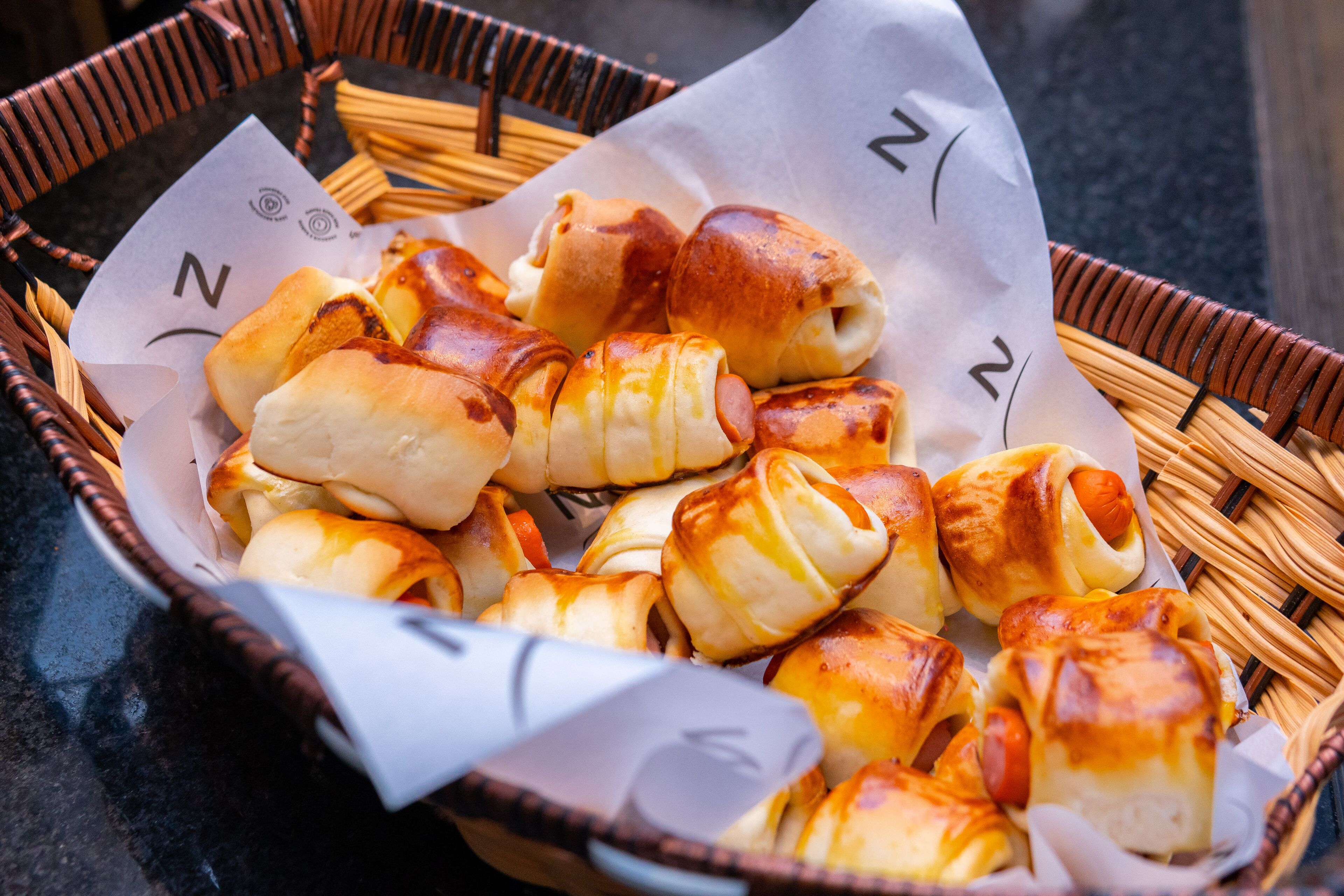 breakfast, lunch, dinner served; international cuisine