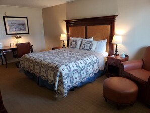 华丽单人房, 1 张特大床, 无烟房 | 办公桌、熨斗/熨板、免费 WiFi、床单