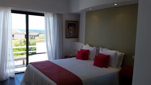 Ropa de cama de alta calidad y minibar 