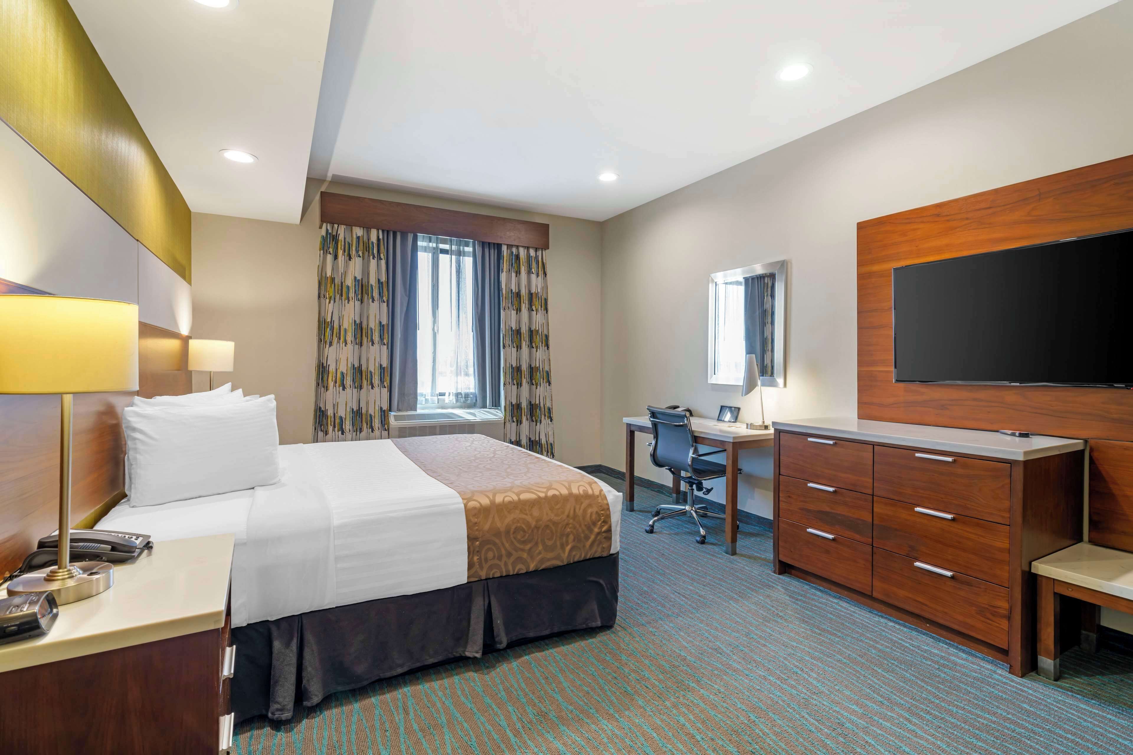 pillow-top beds, in-room safe, desk, iron/ironing board