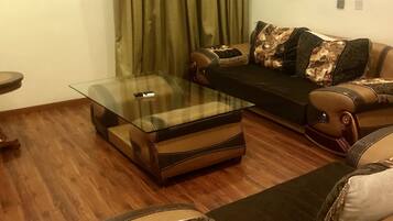 ห้องเพรสซิเดนเชียลสวีท | 20 ห้องนอน, ตู้นิรภัยในห้องพัก, โต๊ะทำงาน, ผ้าม่านกันแสง