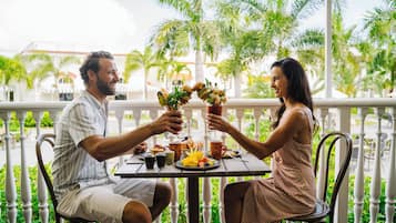 Tägliches inbegriffenes Frühstücksbuffet