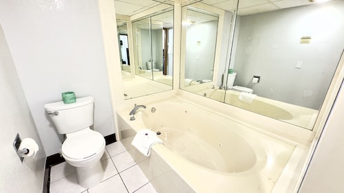 Motel 6 Dyersburg, TN