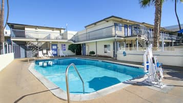 Alberca al aire libre